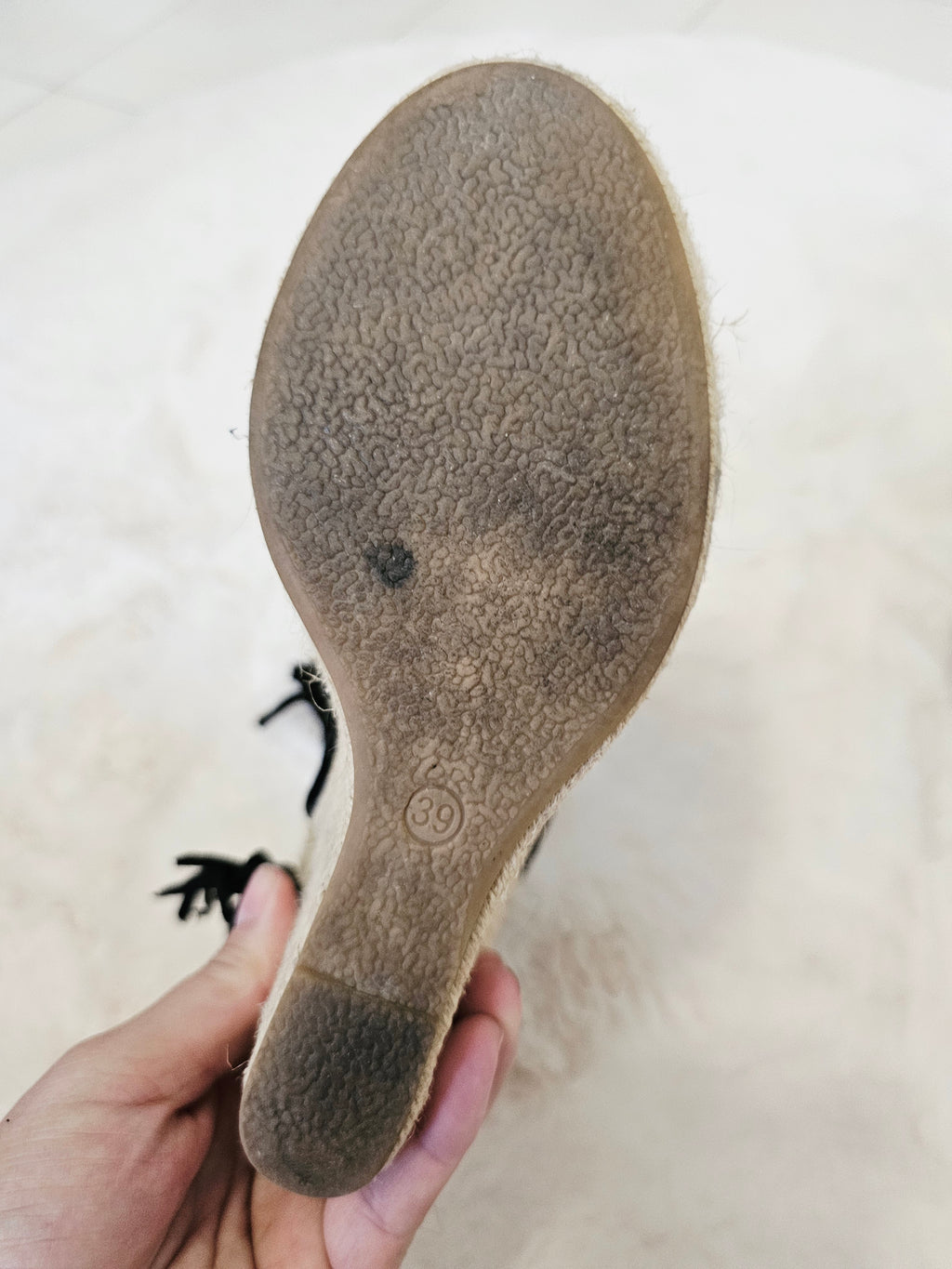 Sandales Compensées Style Espadrilles en Suédine Noire – QUEEN VIVI | Pointure 39