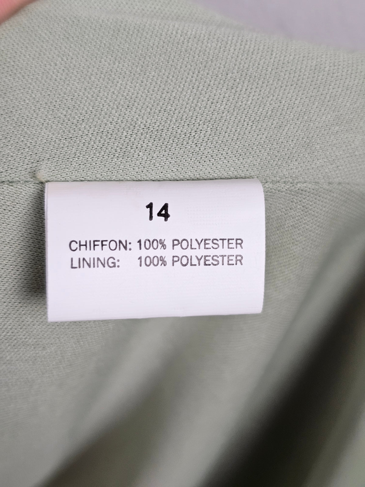 Robe Longue Fluide à Volants – TFNC LONDON | Vert Sauge | Taille 14 / L