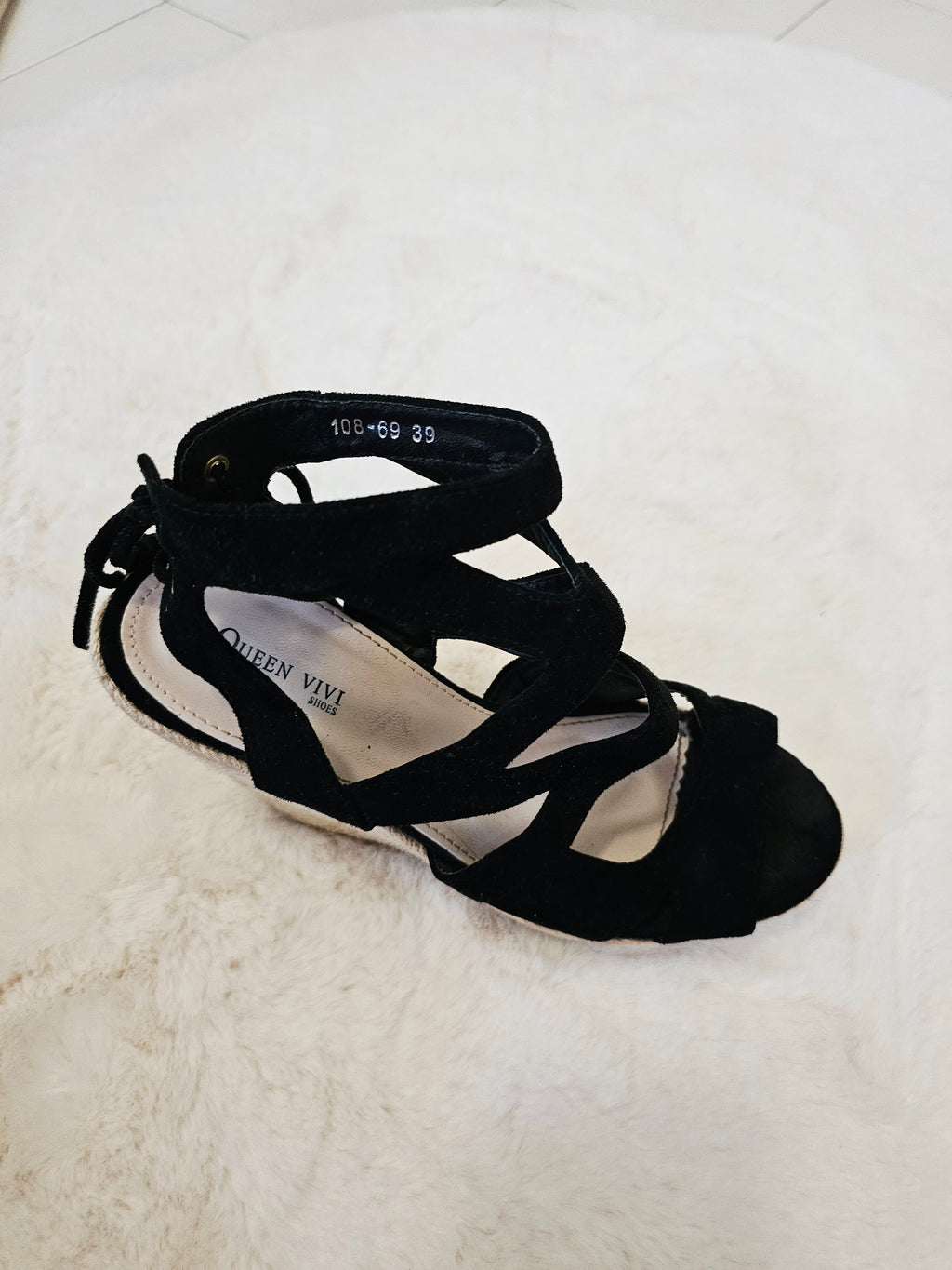 Sandales Compensées Style Espadrilles en Suédine Noire – QUEEN VIVI | Pointure 39