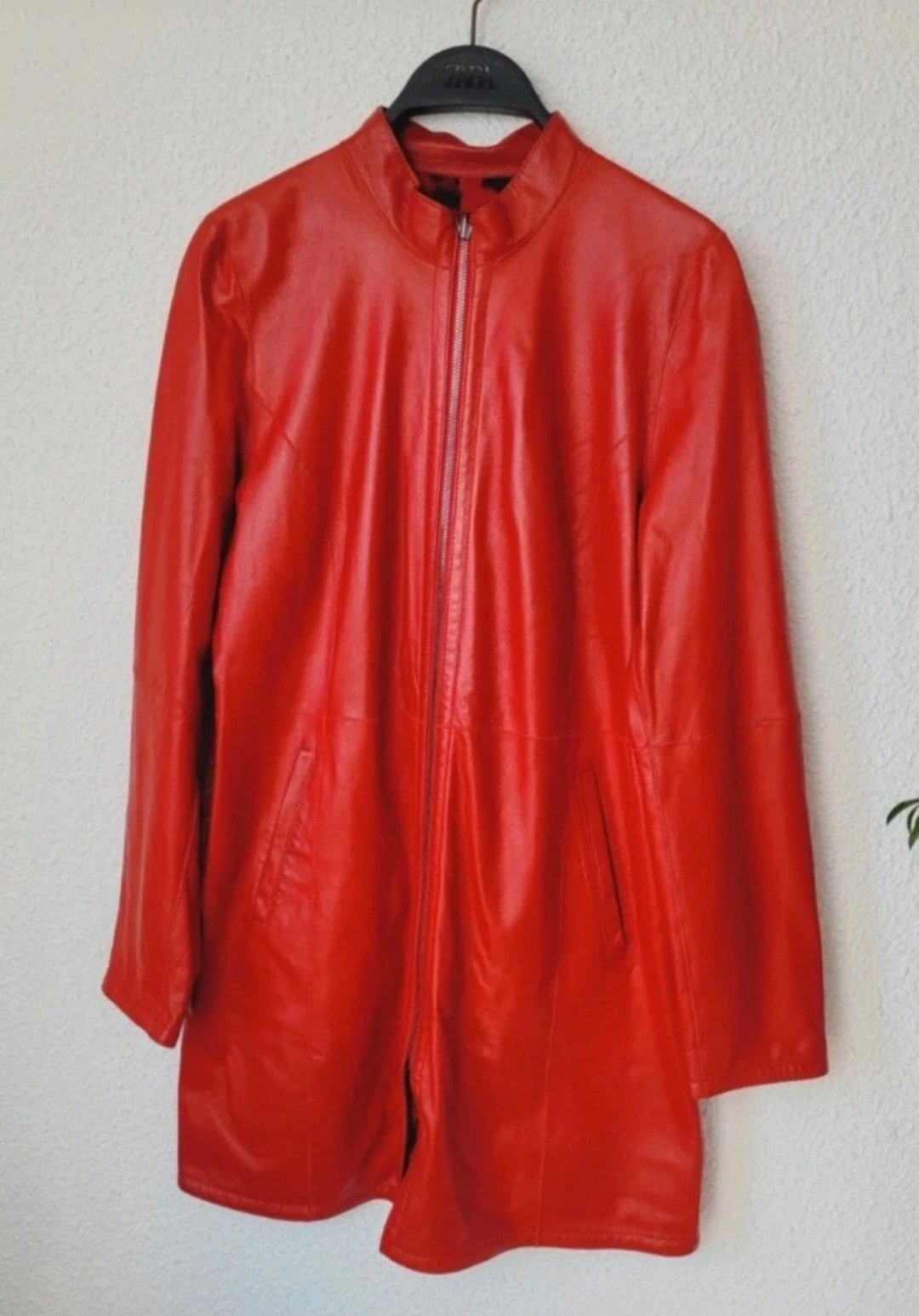 Veste Manteau en Cuir de Chèvre Rouge Réversible Léopard – AKHESA France | Taille L