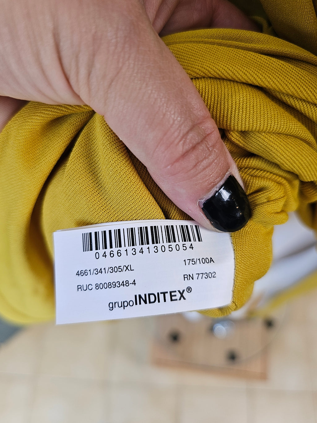 Robe Longue Drapée jaune moutarde Dos Nu Graphique – ZARA | Taille XL