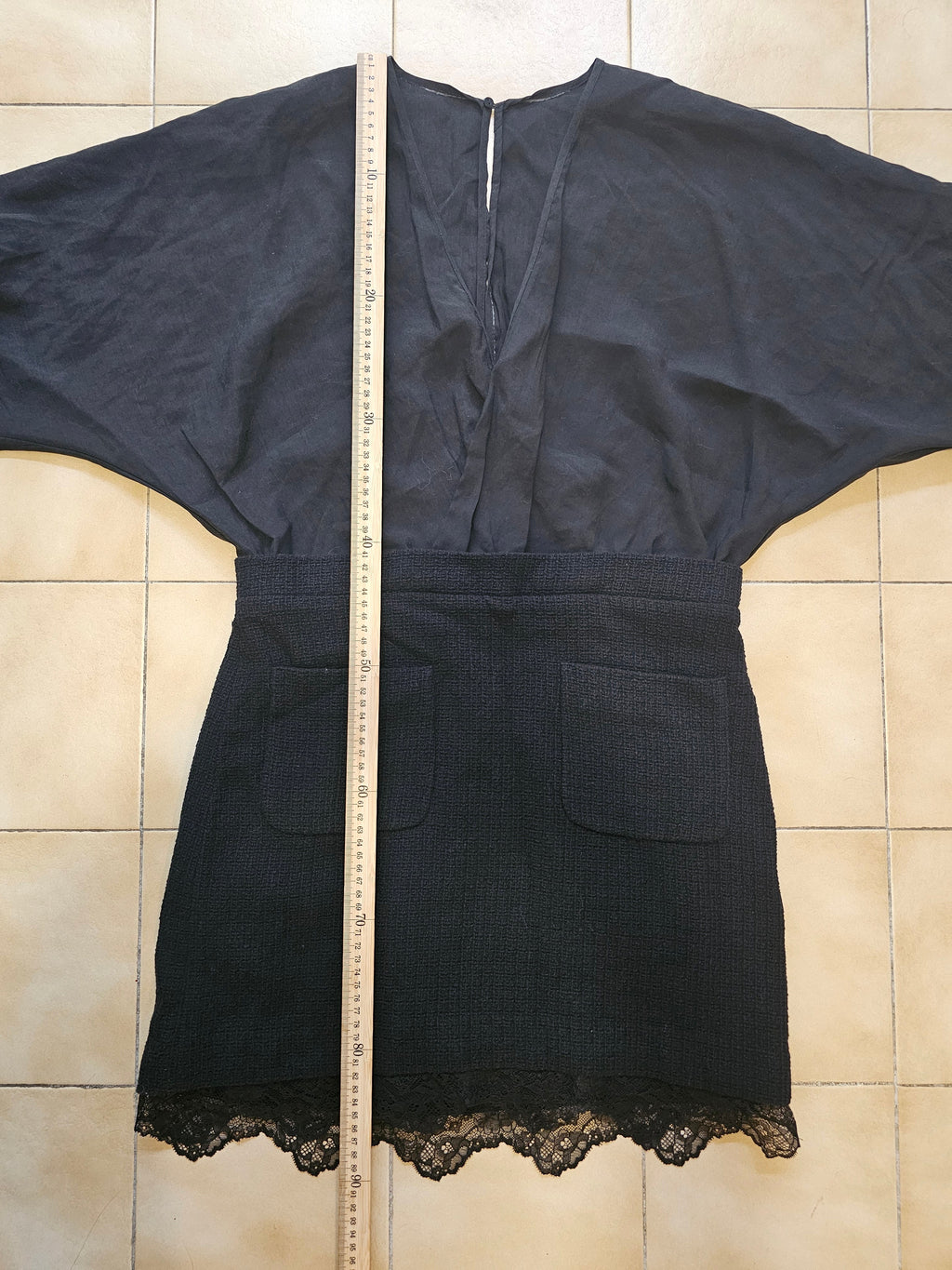 Robe Courte Bimatière Effet Deux Pièces & Dentelle – SEE YOU SOON | Taille L