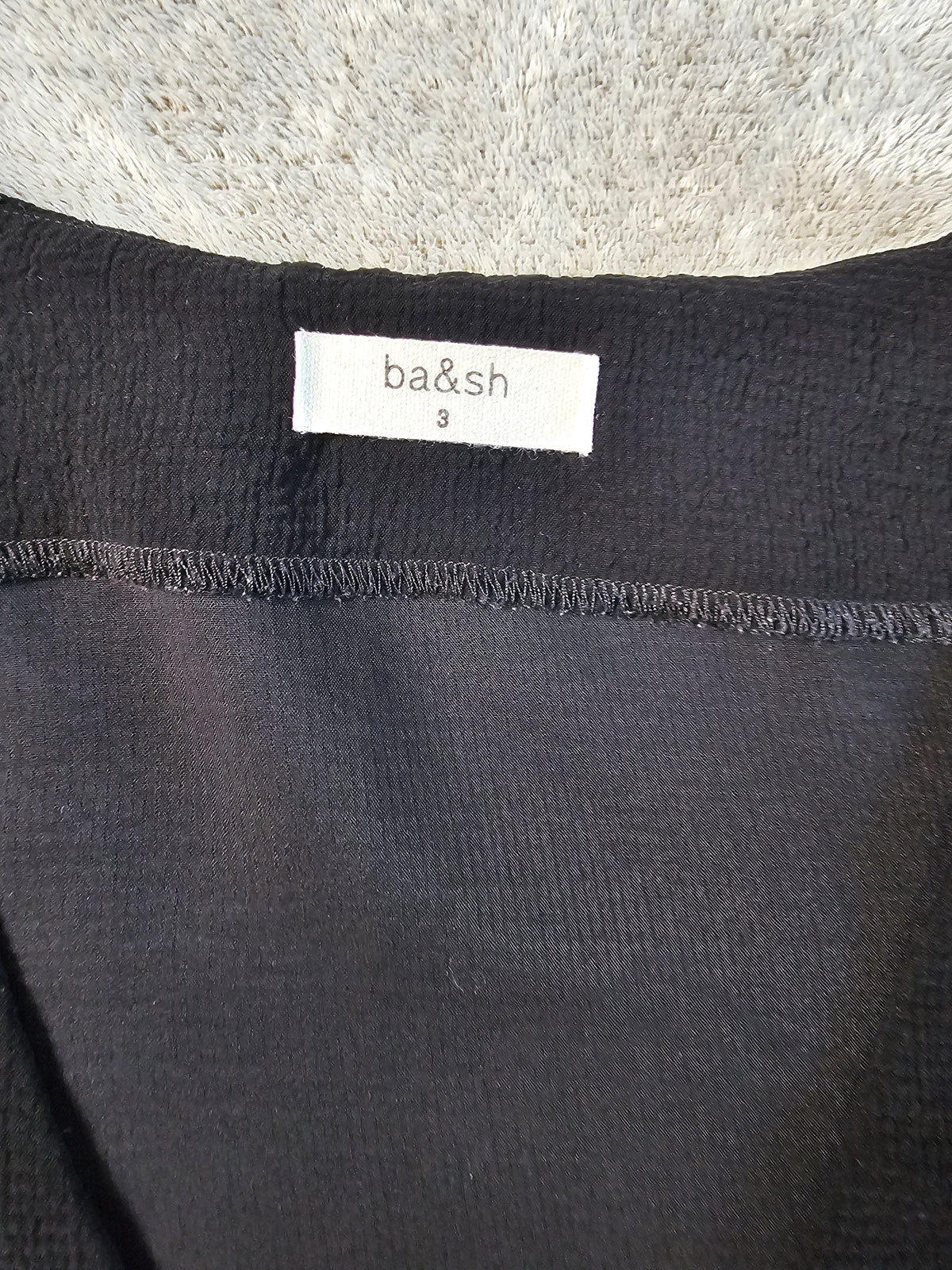 Blouse Noire Texturée à Œillets Dorés "CHESTERFIELD" – BA&SH | Taille 3 / L