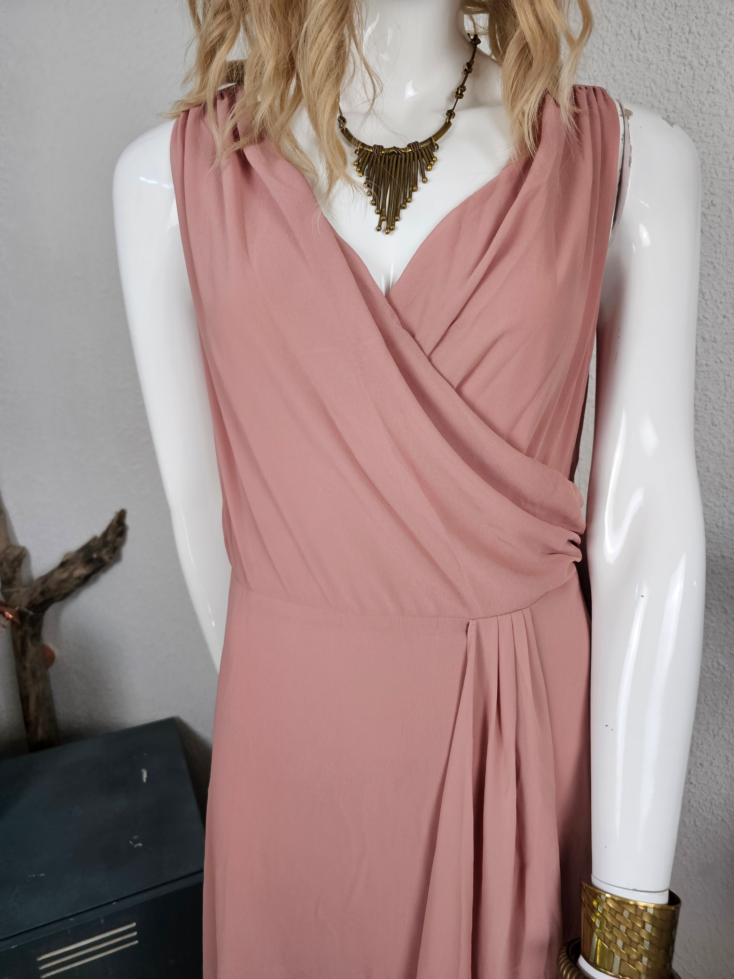 Robe longue rose drapée neuve avec étiquette - marque TFNC -taille 42 FR (14 UK)